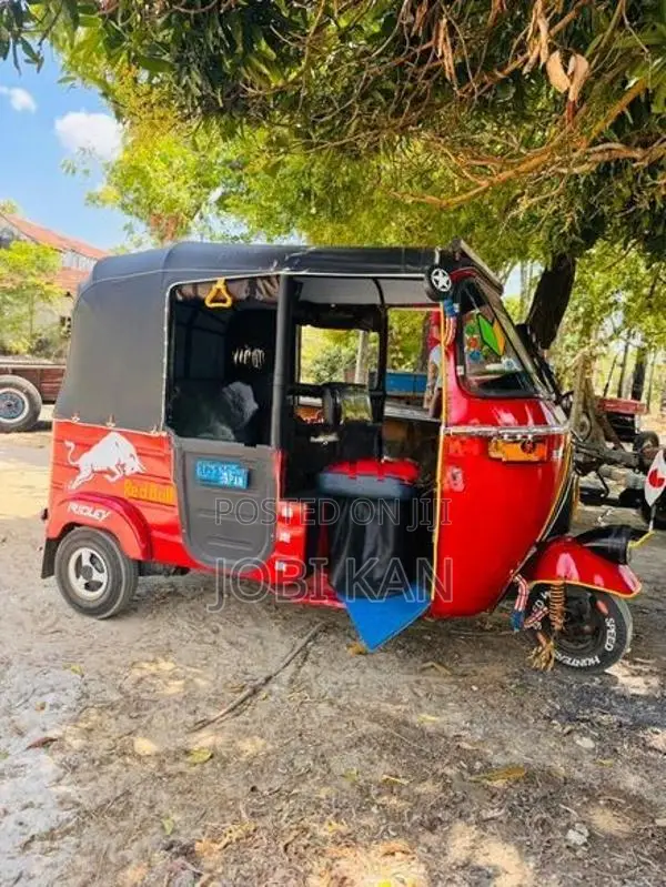 Bajaj RE 2004