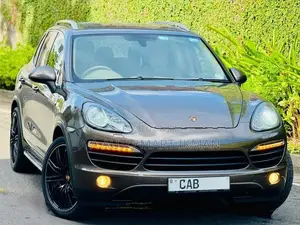 Porsche Cayenne 2012