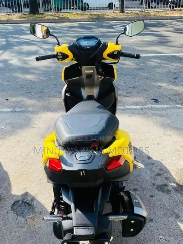 Hero XOOM 125R 2026