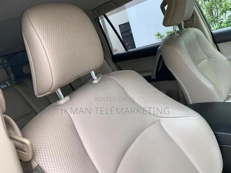 Toyota Land Cruiser Prado 2010