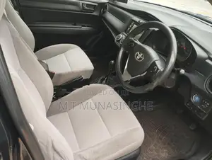 Toyota Axio Non Hybrid 2017