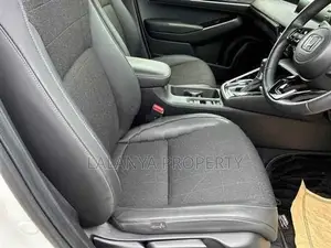 Honda Vezel RV5- X - SLLLL-A1 2025