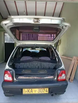 Maruti Suzuki 800 2005