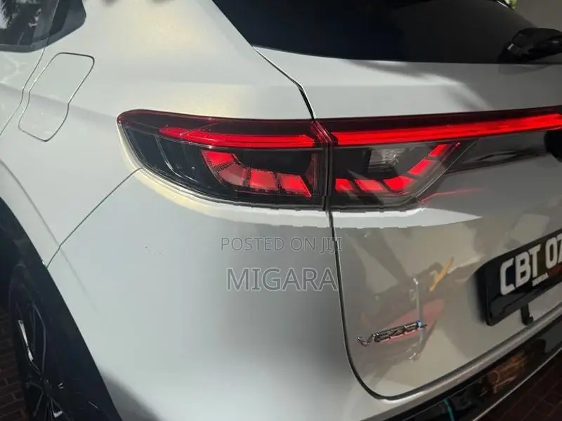 Honda Vezel Premium Sunlight 2024