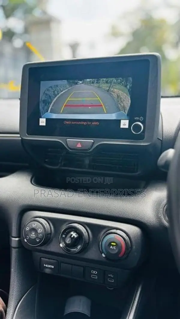 Toyota Yaris NEW FACE 2024