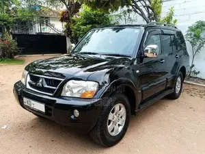 Mitsubishi Montero GLX 2006