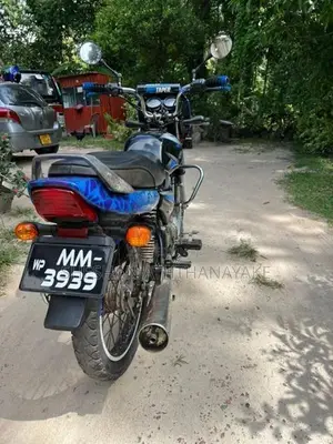 Bajaj CT100 2006