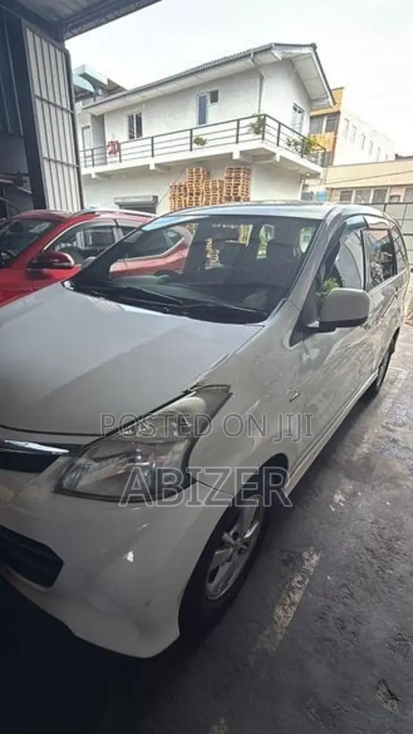 Toyota Avanza 2013