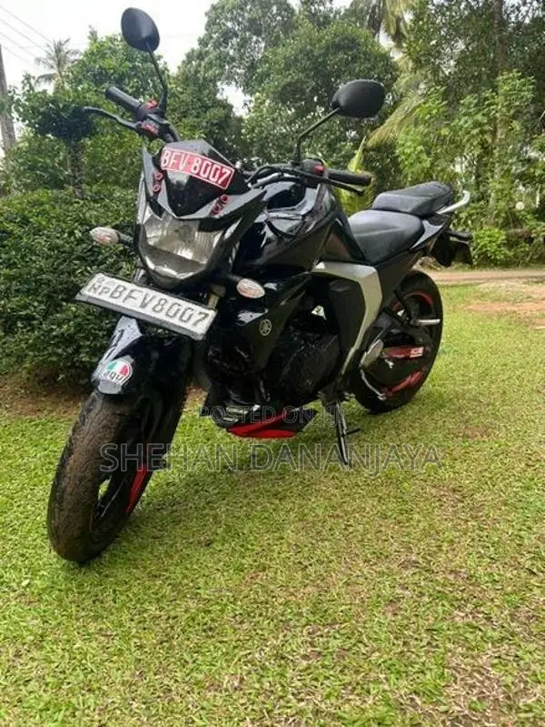 Yamaha Fazer 2017