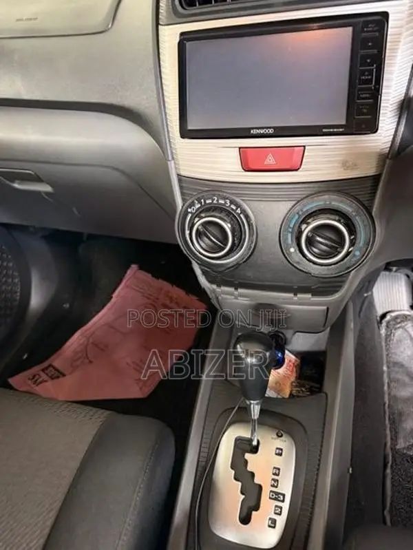 Toyota Avanza 2013
