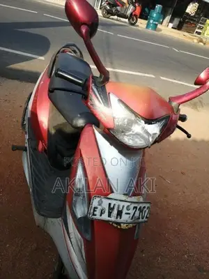 TVS Streak Trim 2013