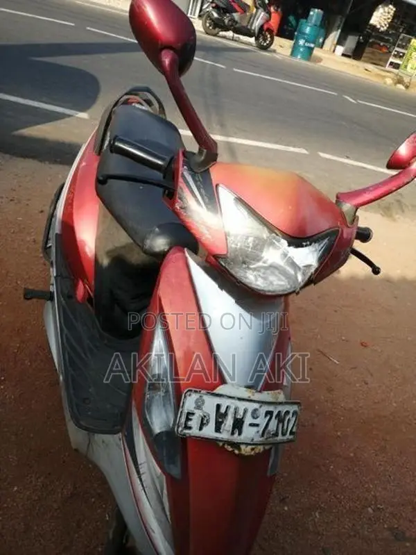 TVS Streak Trim 2013