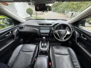 Nissan X-Trail Hybrid 2016