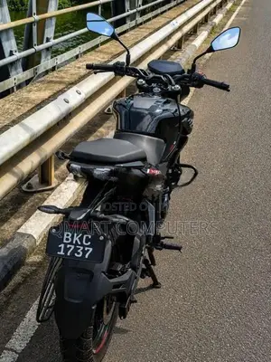 Bajaj Pulsar N160 Premium 2025