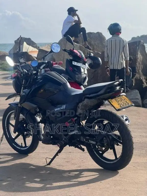 TVS Raider 125 Black 2025