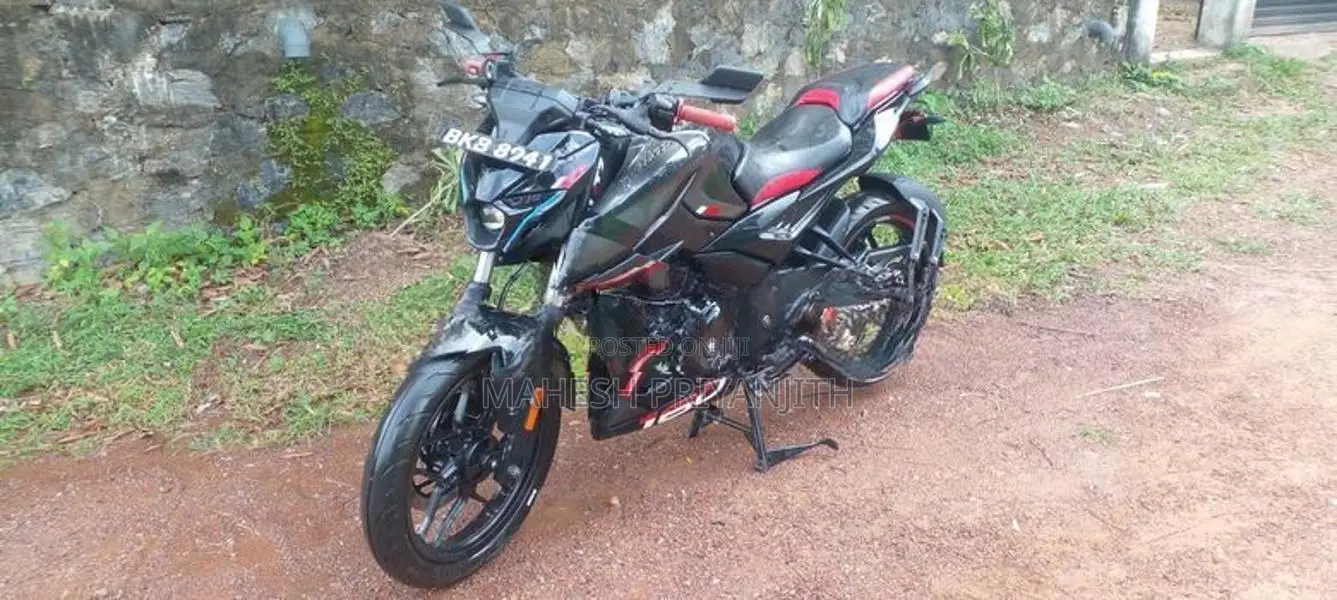 Bajaj Pulsar N160 2025
