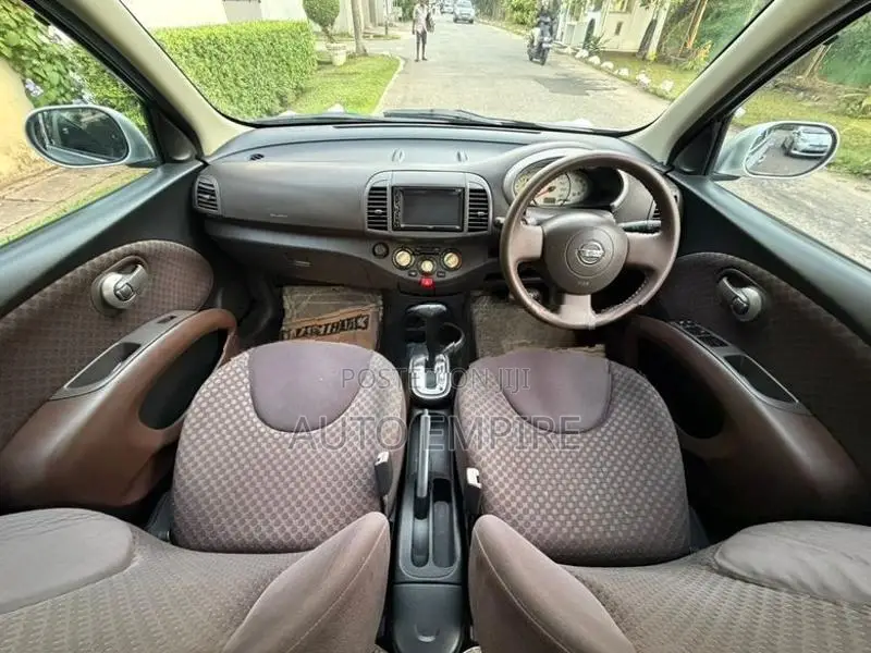Nissan March AK12 1300 2008