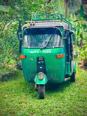 Bajaj RE 2003