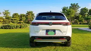 Honda Vezel 2025 White