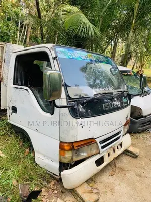 IsuzuSamanalaMuuna for Lorry