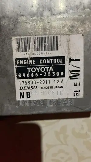 ToyotaHiAceKDH200EngineECUBatteryTray for Van