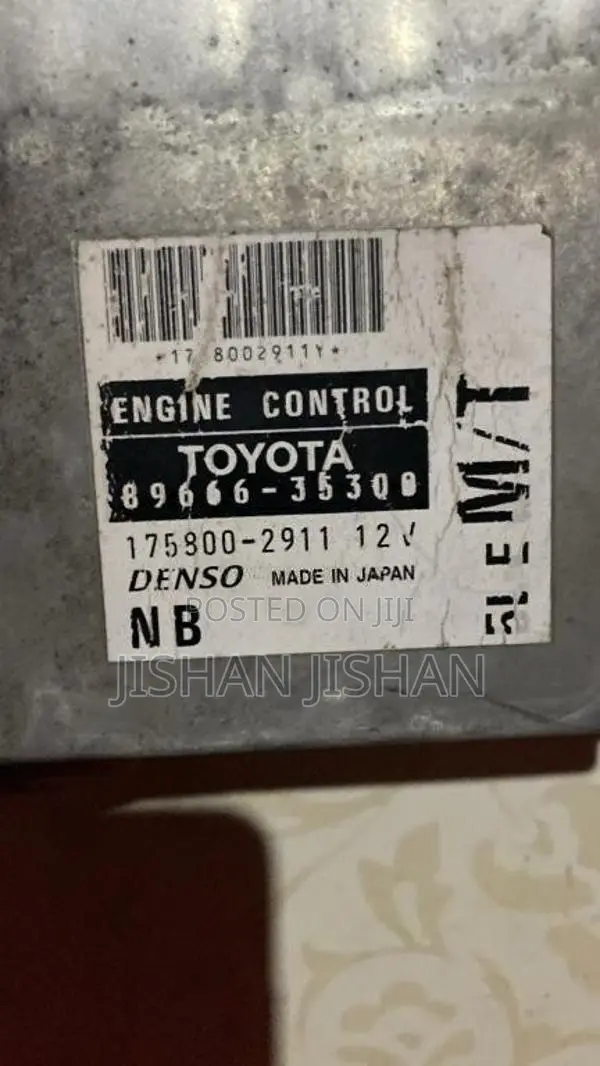 ToyotaHiAceKDH200EngineECUBatteryTray for Van