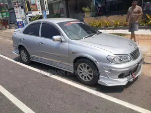 Nissan N16 2001 Car (Used)