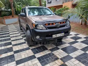 Toyota Hilux 2007 Pickup (Used)