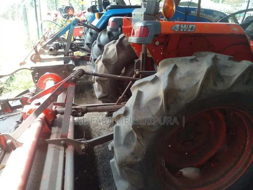 Kubota L 4508 4x4 2015 Tractor (Used)