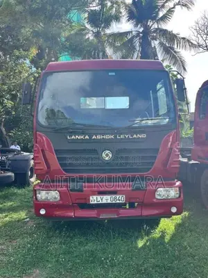 Ashok-Leyland Prime Mover 2010 Heavy-Duty (Used)