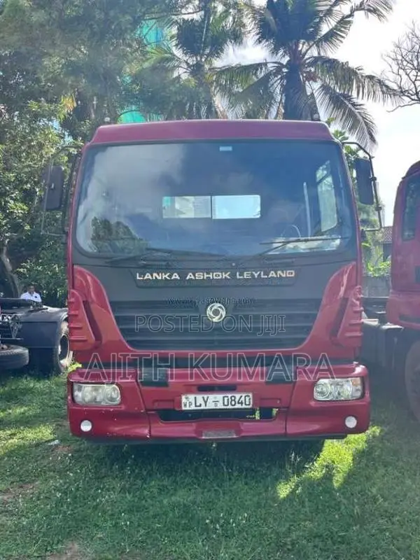 Ashok-Leyland Prime Mover 2010 Heavy-Duty (Used)
