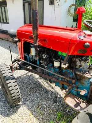 Massey-Ferguson 533 1981 Tractor (Used)