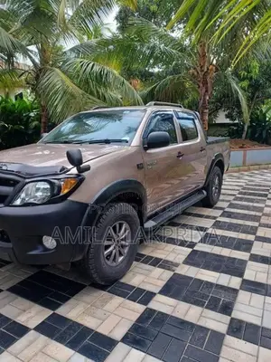 Toyota Hilux 2007 Pickup (Used)