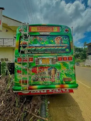 Ashok-Leyland Viking 2010 Bus (Used)