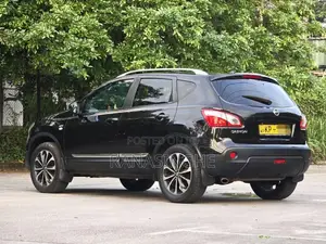 Nissan Qashqai 2011 SUV (Used)