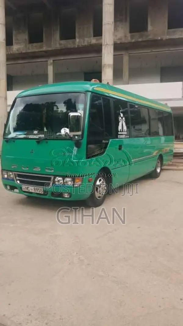 Mitsubishi Rosa 2012 Bus (Used)
