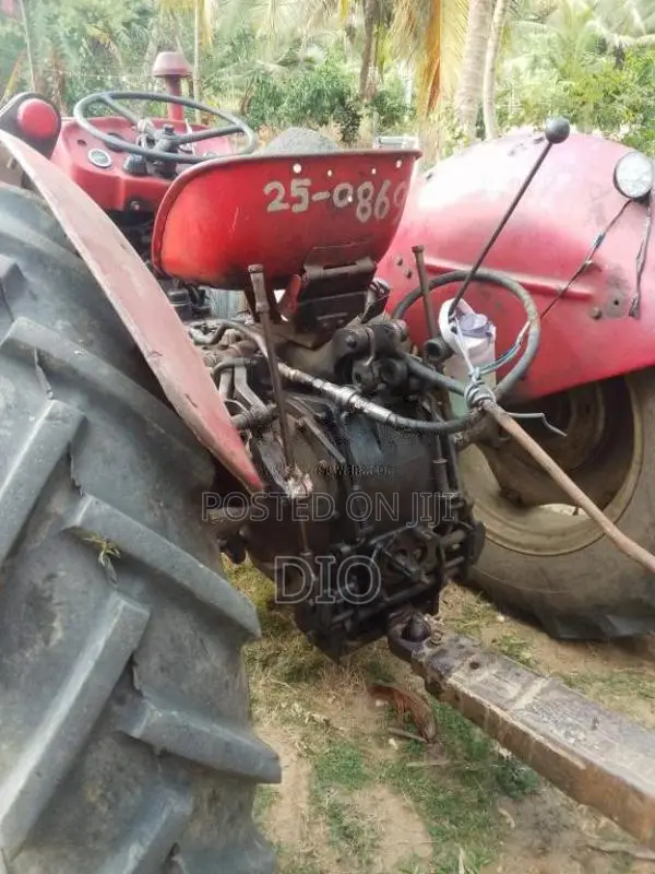 Massey-Ferguson 135 1980 Tractor (Used)