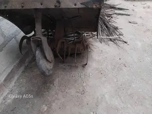 Kubota K700 1998 Tractor (Used)
