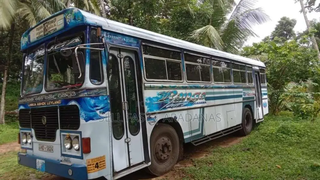 Ashok-Leyland Leyland 2010 Bus (Used)