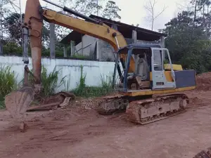Kobelco 04 2003 Heavy-Duty (Used)