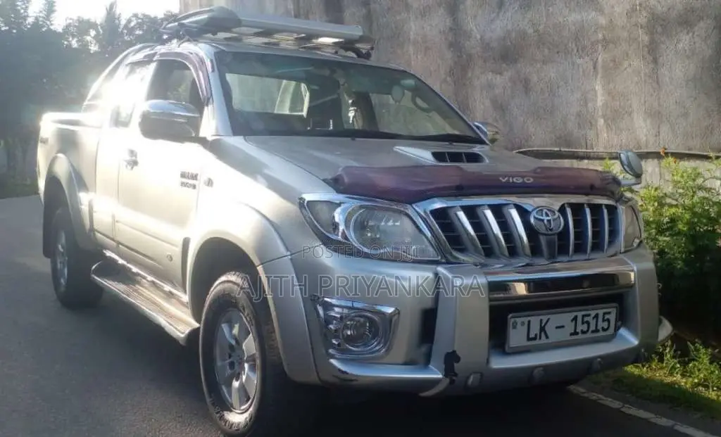 Toyota Hilux 2010 Pickup (Used)