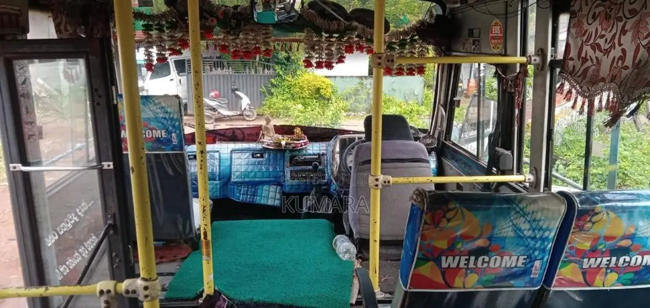 Eicher Starline 2015 Bus (Used)