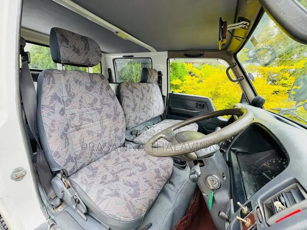 Toyota CrewCab 2006 Crew Cab (Used)