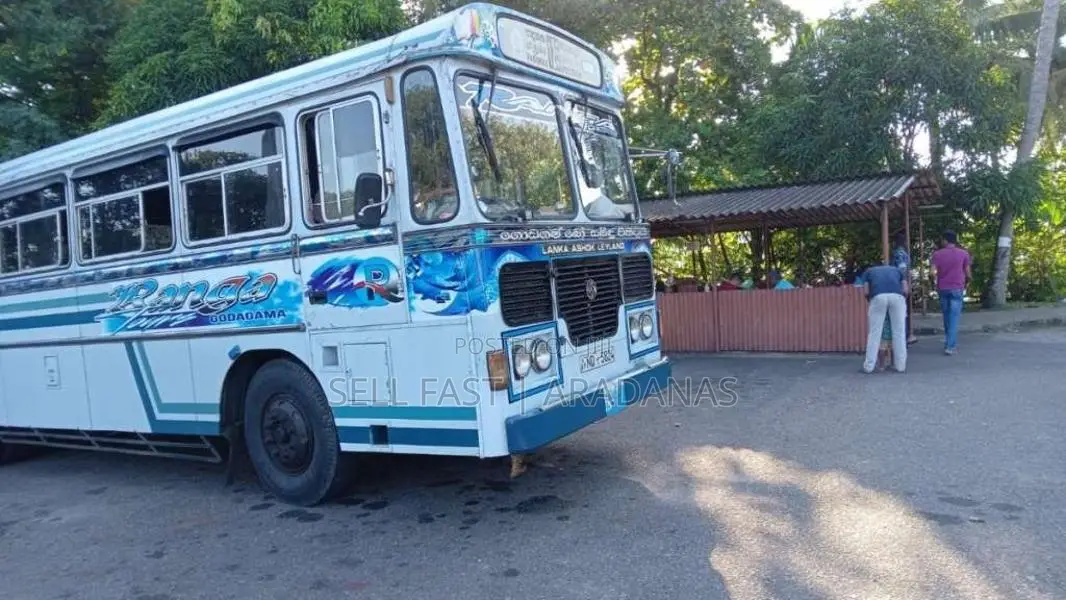 Ashok-Leyland Leyland 2010 Bus (Used)