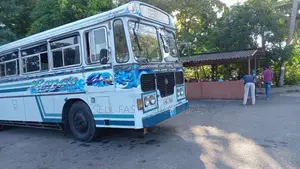 Ashok-Leyland Leyland 2010 Bus (Used)