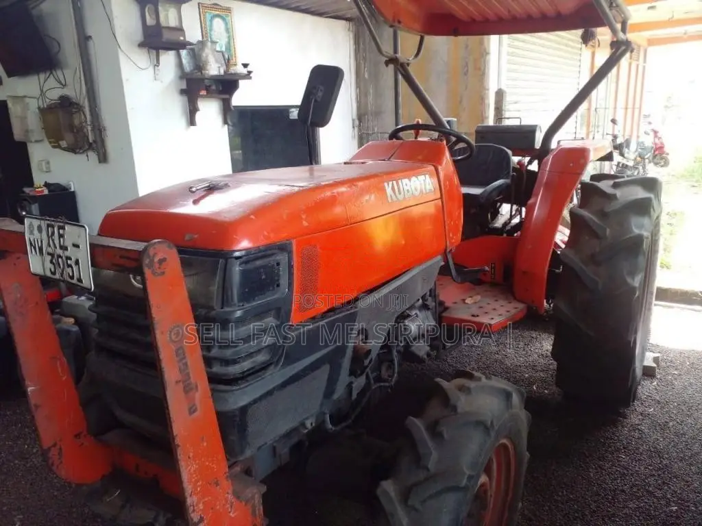 Kubota L 4508 4x4 2015 Tractor (Used)