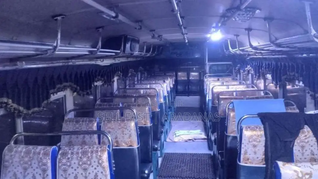 Ashok-Leyland Leyland 2010 Bus (Used)