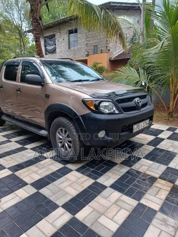 Toyota Hilux 2007 Pickup (Used)