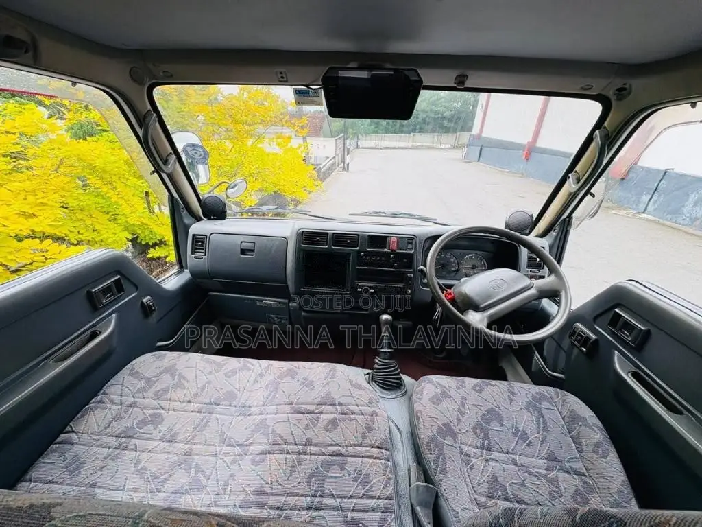 Toyota CrewCab 2006 Crew Cab (Used)