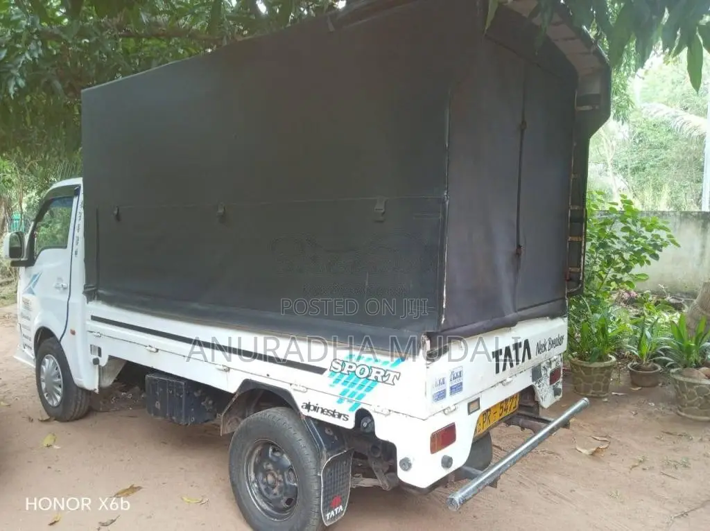 Tata Dimo Lokka 2011 Lorry (Used)